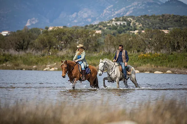 promenade-a-cheval-porto-vecchio copie
